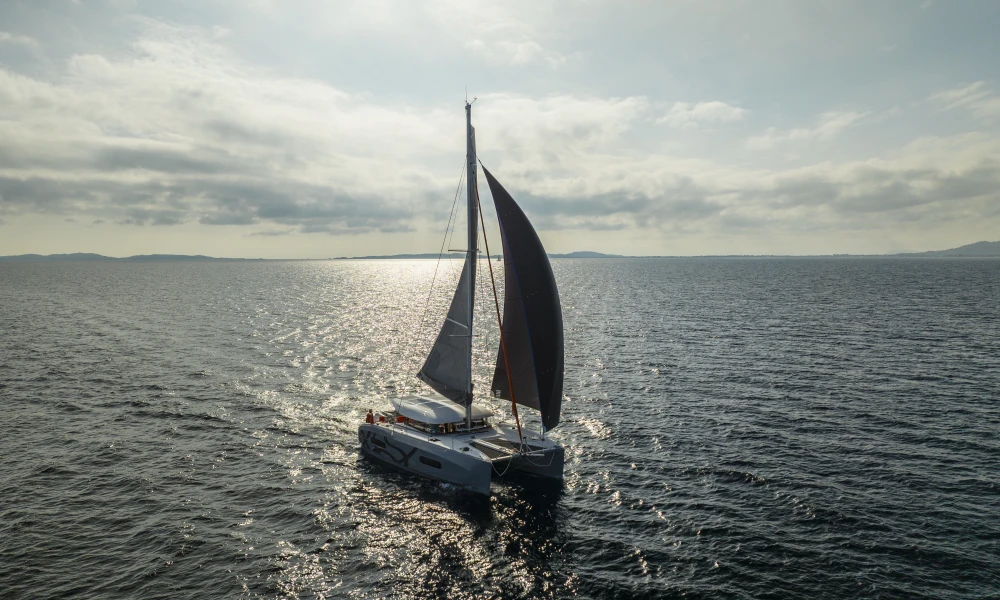 Catamaran Excess 11